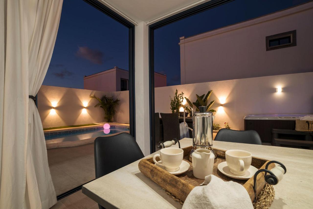 Villa Palmera Jacuzzi يايثا المظهر الخارجي الصورة